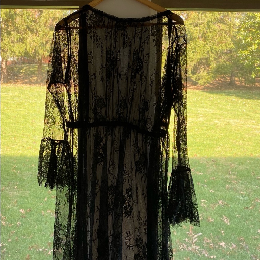 Elegant Black Lace Women Dress - Picture 5 of 7
